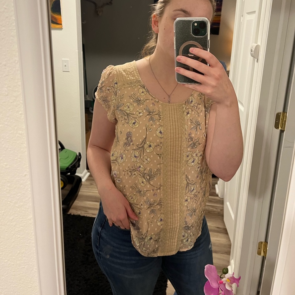 Floral beige Lauren Conrad blouse with solid back and layered front (large)